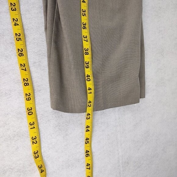 Haggar Men's Straight Fit Brown (Taupe) Straight Fit Slacks Size 40X32 - Picture 8 of 12